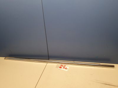 Молдинг стекла передней левой двери для Volvo S60 2010-2018