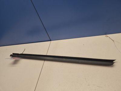 Накладка стекла передней левой двери для BMW 3 E90 2005-2013