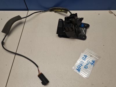 Замок двери задней правой для Nissan Navara D40 2005-2015