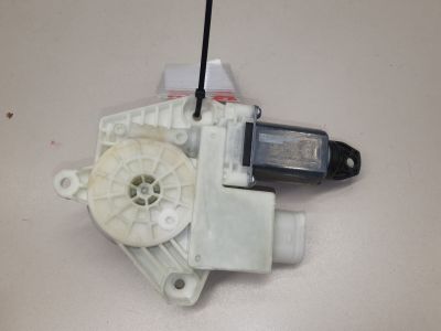 Моторчик стеклоподъёмника задний правый для BMW 5 G30 F90 2016-