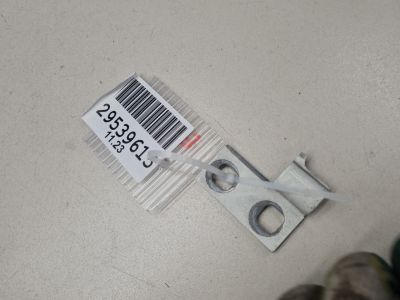 Петля двери передней правой нижняя для BMW 6 E63 E64 2003-2010