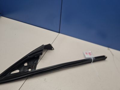 Направляющая стекла передней правой двери для BMW 6 E63 E64 2003-2010