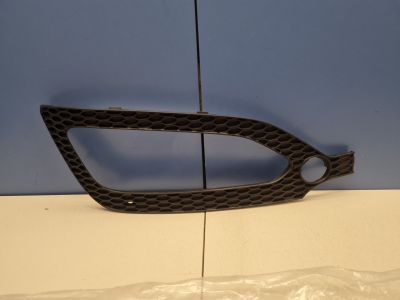 Рамка противотуманной фары правой для Hyundai Santa Fe DM 2012-2018