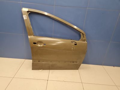 Дверь правая передняя для Peugeot 308 2007-2015