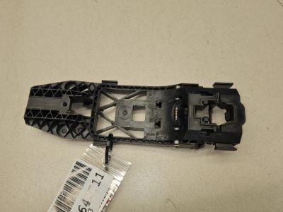 Кронштейн ручки двери передней левой для Porsche Cayenne 958 2010-2018