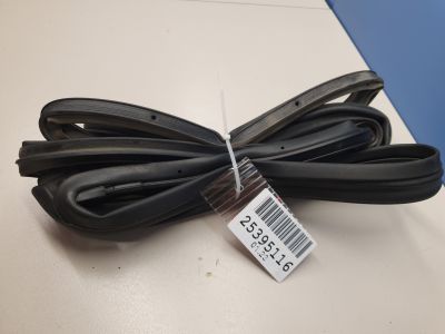 Уплотнитель передней правой двери для Subaru XV G33 G43 2011-2017