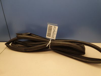 Уплотнитель двери задней левой для Hyundai i40 2011-2019