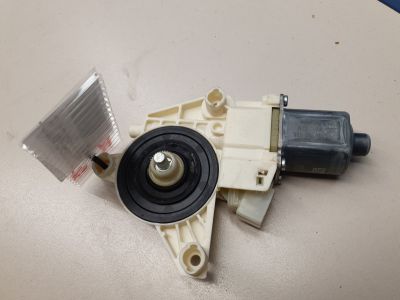 Моторчик стеклоподъёмника задний левый для Mercedes E-klasse W212 2009-2016