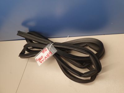 Уплотнитель двери передней правой для Toyota RAV 4 2005-2013