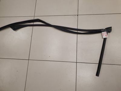 Уплотнитель стекла передней левой двери для BMW 5 G30 F90 2016-