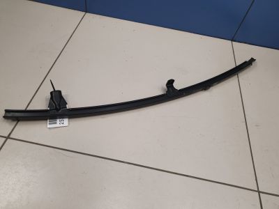 Направляющая стекла передней левой двери для Toyota Yaris 2011-2017