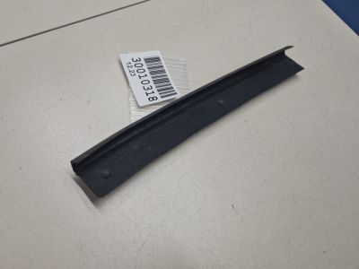 Уплотнитель капота правый для Audi E-Tron 4K 2018-