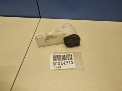 Горловина бачка омывателя для Toyota Hilux N125 2015-