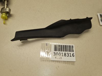 Уплотнитель лобового стекла правый для Lexus NX Z10 2014-