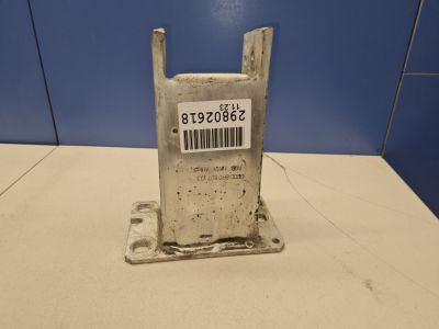 Кронштейн усилителя переднего бампера левый для Audi Q5 8R 2008-2017