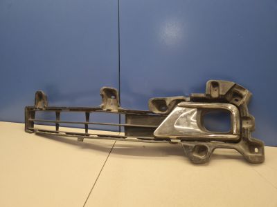 Решётка в бампер левая для Toyota Land Cruiser 200 2008-