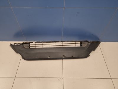 Решётка в бампер центральная для Toyota RAV 4 2019-