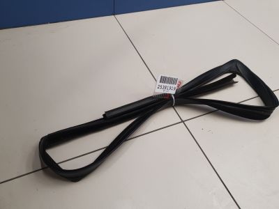 Уплотнитель стекла передней левой двери для Land Rover Range Rover Evoque 2011-2018