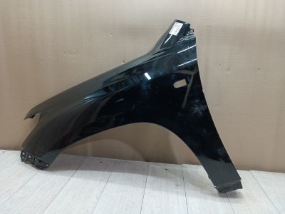Крыло переднее левое для Toyota Land Cruiser 200 2008-