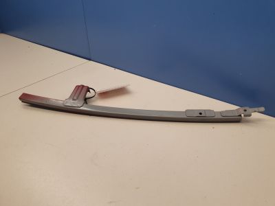 Направляющая стекла передней правой двери для Toyota Yaris 2011-2017