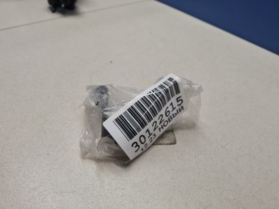 Кронштейн фары правый для Toyota RAV 4 2005-2013