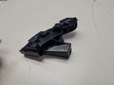 Кронштейн заднего фонаря левый для Lexus NX Z10 2014-