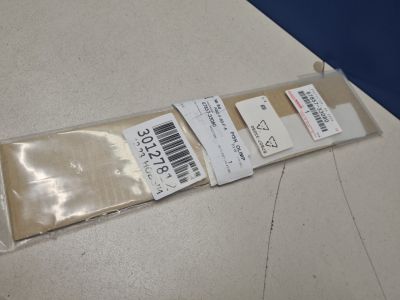 Наклейка задней правой двери для Lexus ES Z10 2018-