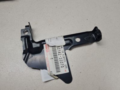 Кронштейн панели радиатора левый для Toyota Camry V40 2006-2011