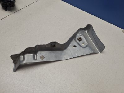 Кронштейн крепления брызговика правого для Lexus NX Z10 2014-