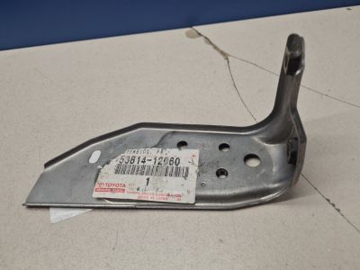 Кронштейн панели радиатора левый для Toyota Corolla E15 2006-2013