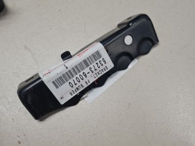 Кронштейн бампера переднего правый для Lexus LX 570 URJ200 2007-