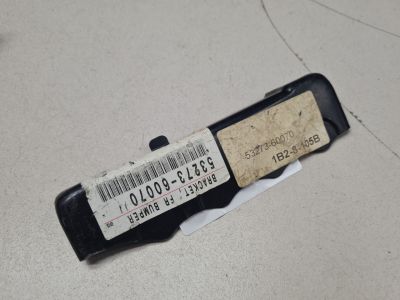 Кронштейн бампера переднего правый для Lexus LX 570 URJ200 2007-