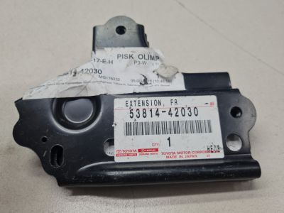 Кронштейн крепления крыла левый для Toyota RAV 4 2013-2019