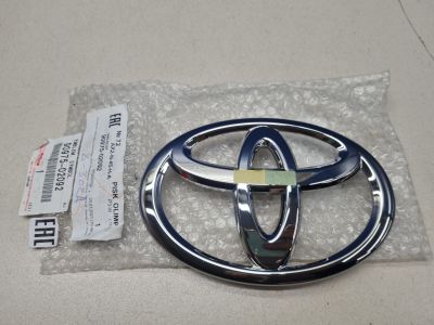 Эмблема решетки радиатора для Toyota Land Cruiser Prado 150 2009-