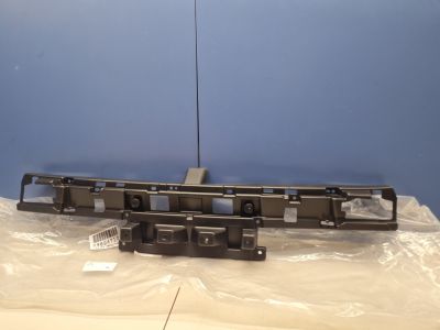 Кронштейн решетки радиатора для Lexus LX 570 URJ200 2007-