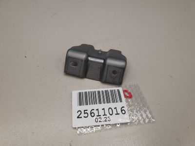 Кронштейн обшивки двери передней левой для Mitsubishi Outlander CW XL 2006-2012