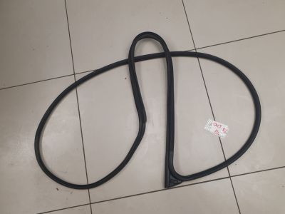 Уплотнитель двери передней левой для Mitsubishi Outlander CW XL 2006-2012