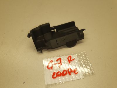 Защитный кожух замка правой двери для Volkswagen Golf 7 2012-2020