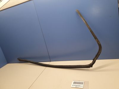 Уплотнитель стекла двери задний левый для Land Rover Discovery Sport 2014-