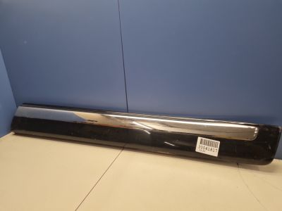 Молдинг двери правый передний для Toyota Land Cruiser 200 2008-