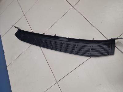 Накладка заднего бампера для Toyota Land Cruiser 300 2021-