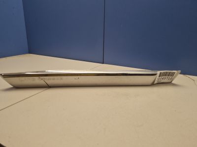 Молдинг двери правый задний для Toyota Land Cruiser 200 2008-