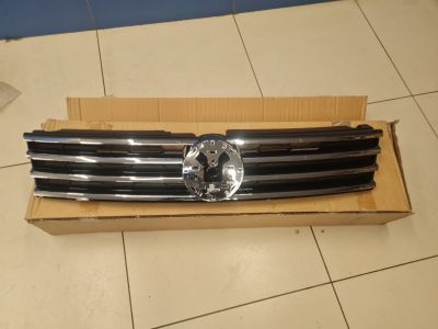 Решетка радиатора для Volkswagen Touareg 2010-2018