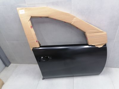 Дверь правая передняя для Renault Duster 2010-