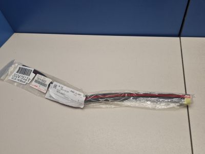 Молдинг стекла двери багажника левый для Toyota Land Cruiser 200 2008-