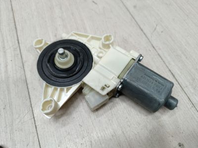 Моторчик стеклоподъёмника передний правый для Mercedes S-klasse W222 2013-2020