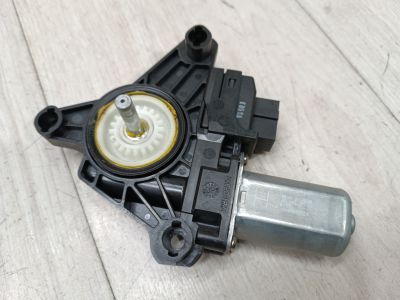 Моторчик стеклоподъёмника задний правый для Mercedes C-klasse W205 2014-