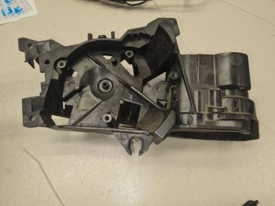 Кронштейн зеркала левого для Nissan Qashqai J11E 2014-