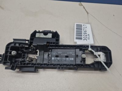 Кронштейн ручки двери передней левой для Mercedes E-klasse W212 2009-2016