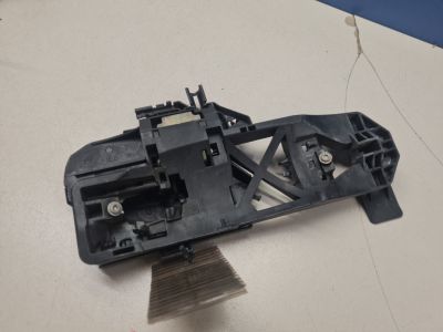 Кронштейн ручки двери левой для Mercedes S-klasse W221 2005-2013